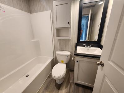 Photo 5 of 8 of home located at 175 N Michigan Ave Lot #163 Coldwater, MI 49036