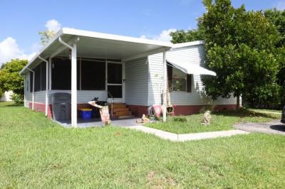 Photo 2 of 11 of home located at 2003 NW 21st St. #353 Boynton Beach, FL 33436