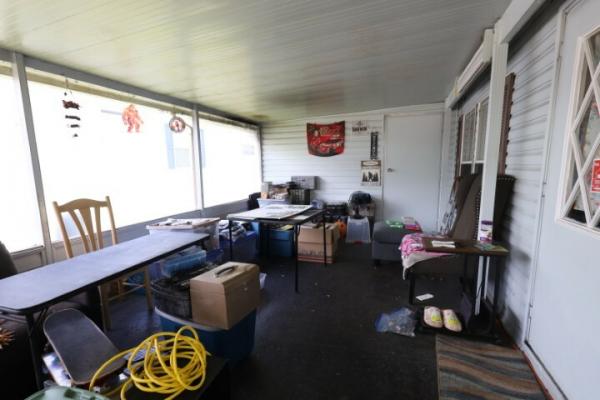 1999 SKMD Manufactured Home