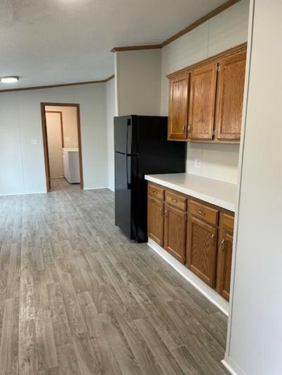 Photo 4 of 15 of home located at 27426 Bordeau #191 Romulus, MI 48174