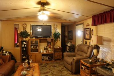 Photo 4 of 12 of home located at 2207 NW 27th Ave Lot 39 Boynton Beach, FL 33436