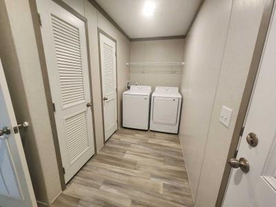 Photo 3 of 6 of home located at 80 N Hiawatha Circle Sheboygan, WI 53081