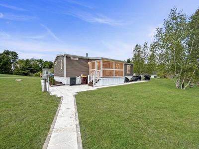 Photo 2 of 49 of home located at 185 Old State Rd. #32A Broadalbin, NY 12025