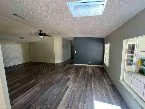 1992 Palm Harbor Manufactured Home