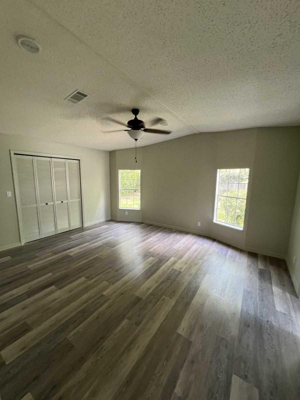 1992 Palm Harbor Manufactured Home