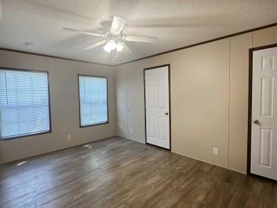 Photo 4 of 6 of home located at 414 Shady Brook Height Greenwood, IN 46142