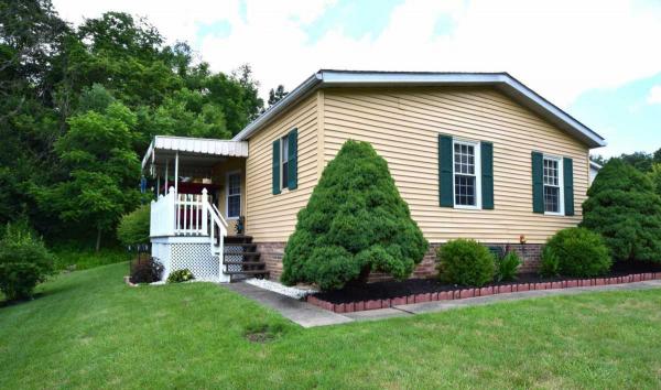 Photo 1 of 2 of home located at 113 Cloverleaf Drive Carnegie, PA 15106