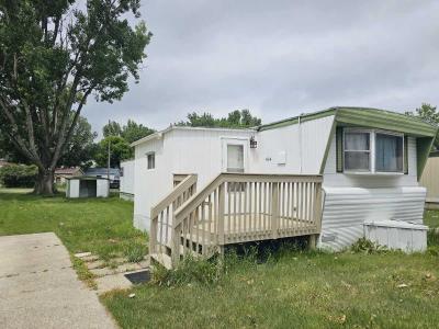 Photo 4 of 13 of home located at 725 S 12th St #104 Bismarck, ND 58504