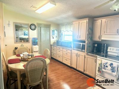 Photo 4 of 19 of home located at 402 Bruce Avenue Wildwood, FL 34785