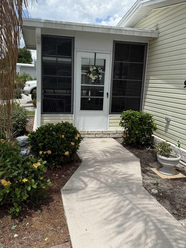 1993 Fleetwood Glenbrook Mobile Home