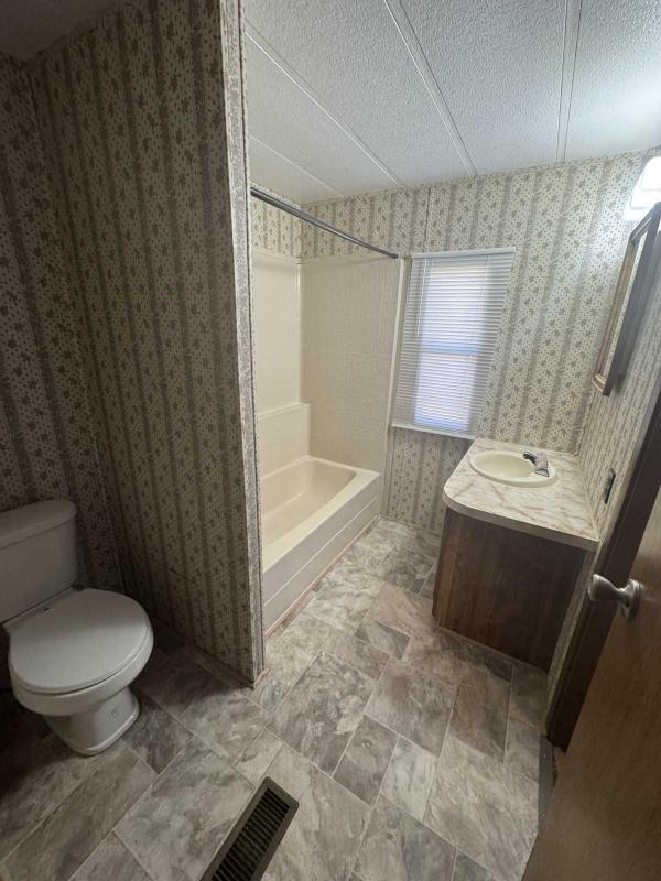 1985 Mobile Home