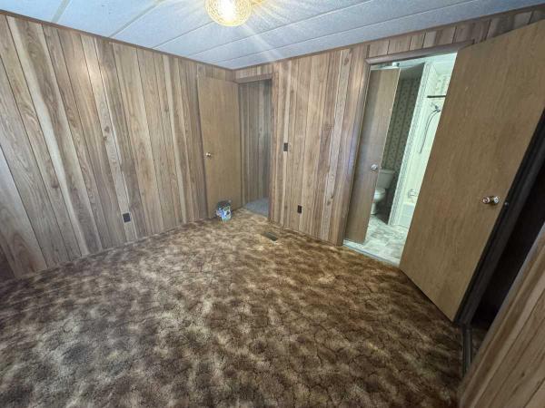 1985 Mobile Home