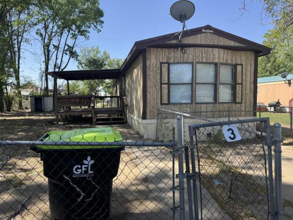 Photo 1 of 2 of home located at 525 N 1st Street Lot 3 Bloomfield, NM 87413