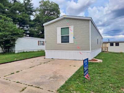 Mobile Home at 2 Deerwood Park Centralia, IL 62801
