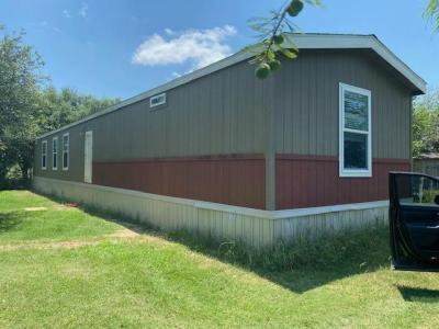 Mobile Home at 40385 Dusek Ln Hempstead, TX 77445