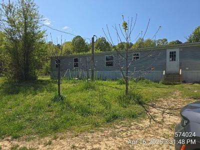 Mobile Home at 165 Melon Dr Cave City, AR 72521