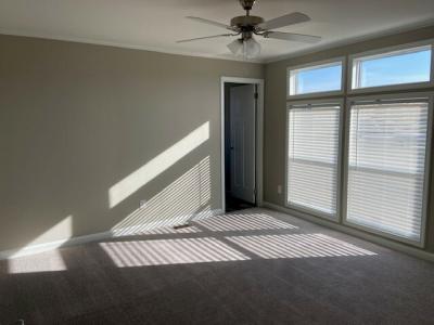 Photo 5 of 6 of home located at 129 Jaguar Dr Georgetown, TX 78626