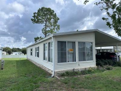 Photo 2 of 13 of home located at 350 Kingslake Drive Debary, FL 32713