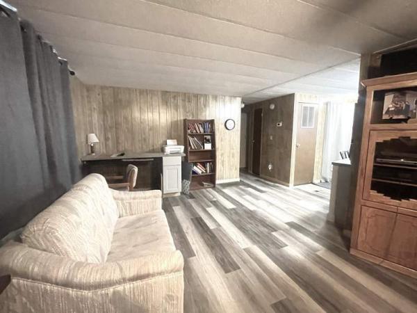 1976 Buddy Manufactured Home