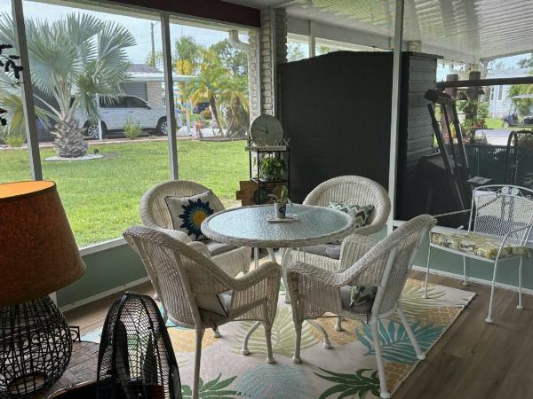 1986 HS Fuqua Manufactured Home