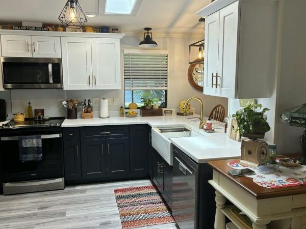 1986 HS Fuqua Manufactured Home