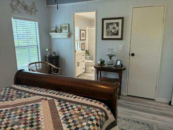 1986 HS Fuqua Manufactured Home
