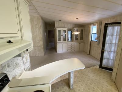 Photo 5 of 31 of home located at 5435 Sussex Lane Lot 501 Sarasota, FL 34233