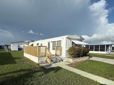Photo 3 of 10 of home located at 603 63rd Ave W #E19 Bradenton, FL 34207