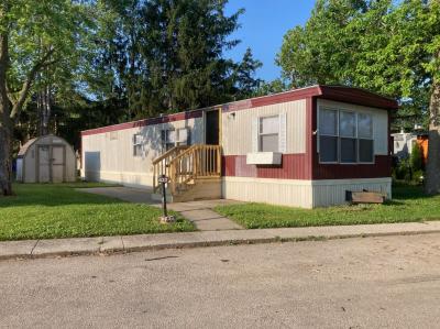 Mobile Home at 832 Helen Bluffton, IN 46714