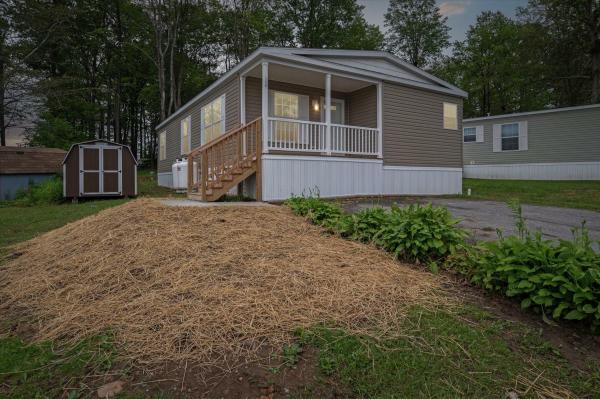 2025 Redman Homes 158 NWD-A-24405  Home