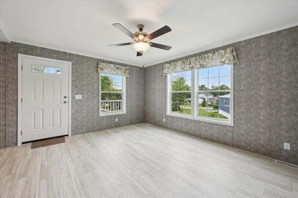 2025 Redman Homes 158 NWD-A-24405  Home