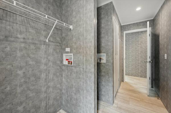 2025 Redman Homes 158 NWD-A-24405  Home