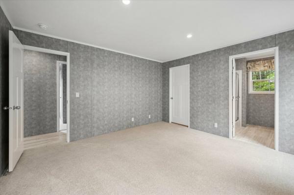 2025 Redman Homes 158 NWD-A-24405  Home