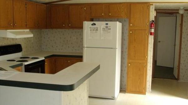 2000 Clayton Homes Inc Mobile Home For Sale