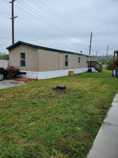 Mobile Home at 3501 45th Avenue Lot 330 Moline, IL 61265