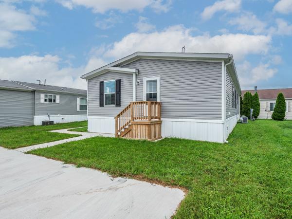 2023 Clayton 375 95PLH28604BH23  Home