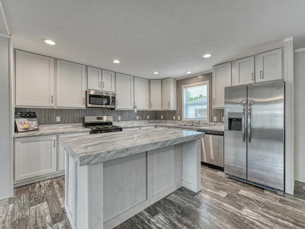 2023 Clayton 375 95PLH28604BH23  Home