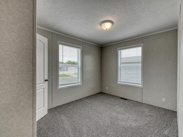2023 Clayton 375 95PLH28604BH23  Home