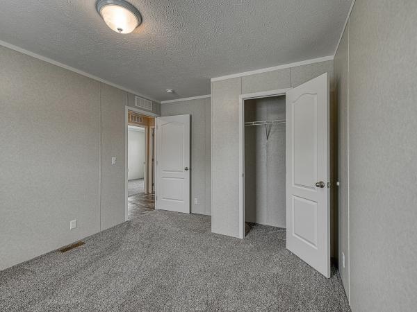 2023 Clayton 375 95PLH28604BH23  Home