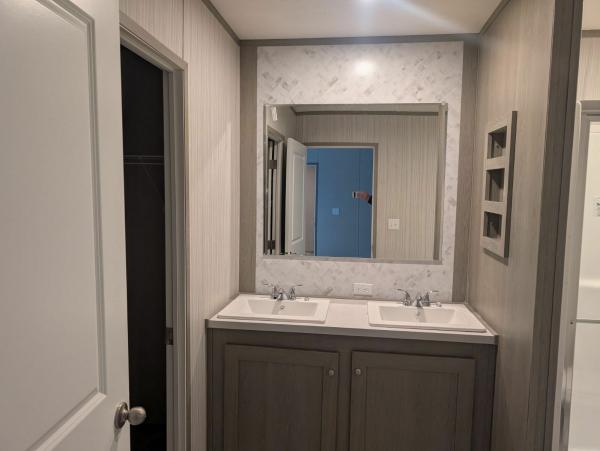 2024 Clayton Homes Inc Blazer Extreme Mobile Home
