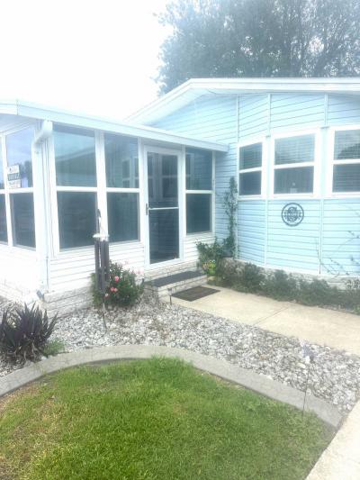 Photo 2 of 24 of home located at 1456 Schalamar Creek Dr Lot# 472 Lakeland, FL 33801
