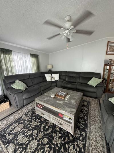 Photo 4 of 24 of home located at 1456 Schalamar Creek Dr Lot# 472 Lakeland, FL 33801
