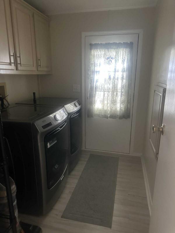 1992 PH Manufactured Home