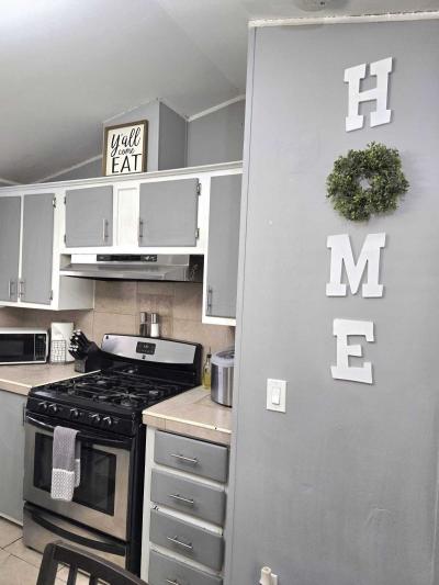 Photo 3 of 8 of home located at 19602 N. 32Nd. St. # 1 Phoenix, AZ 85050