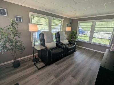 Photo 4 of 29 of home located at 2346 Druid Rd., Lot 1207 Clearwater, FL 33765