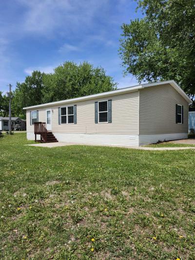 Mobile Home at 206 Burnsville Circle Burnsville, MN 55306