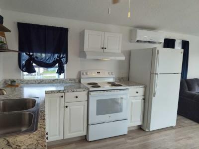 Photo 4 of 8 of home located at 2727 Us Hwy 441 SE Lot 52 Okeechobee, FL 34974