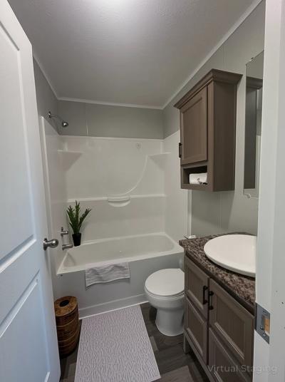 Photo 4 of 12 of home located at 3170 Orchard Lake Rd #01 Keego Harbor, MI 48320