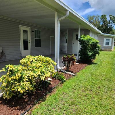 Mobile Home at 38203 Woodside Lane Zephyrhills, FL 33542