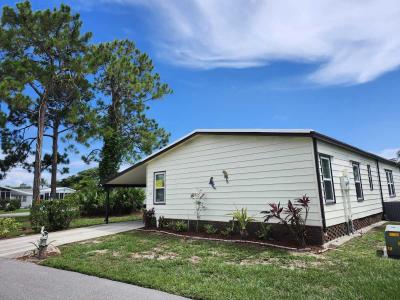 Photo 3 of 7 of home located at 1605 W. Mt. Vernon Lanne Naples, FL 34110